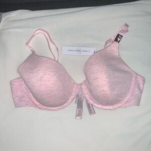 Victoria’s Secret T-shirt lightly lined full coverage Pink Bra 36B NWT